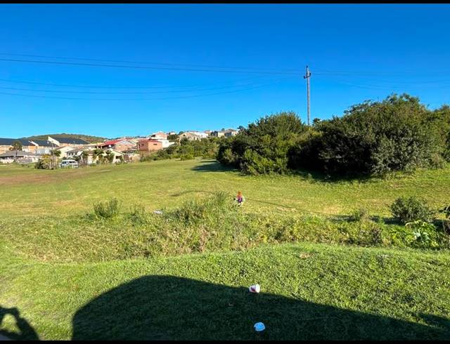 LAND FOR SALE IN GREENHAVEN